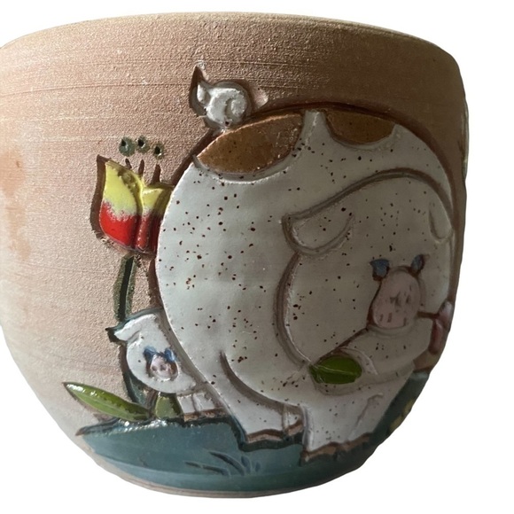 Vintage Signed Hand Painted Pottery Pig Butterfly Motif 1985 - Picture 3 of 8